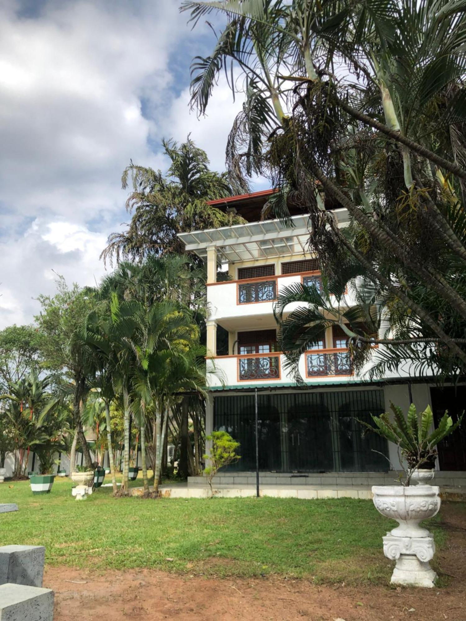 Amani Lake Resort 帕讷杜勒 外观 照片